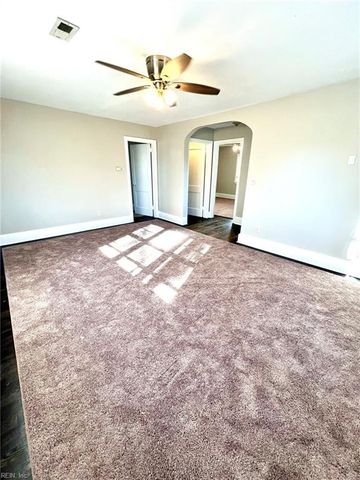 210 Pennsylvania Ave Apt 2, Norfolk, VA 23504