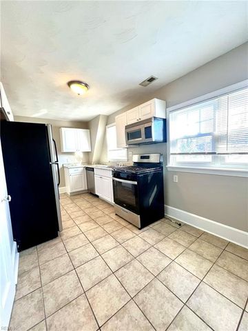 210 Pennsylvania Ave Apt 2, Norfolk, VA 23504