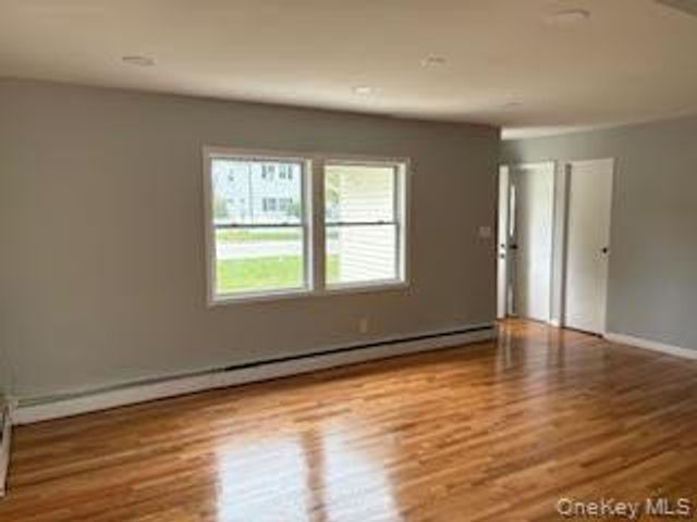37 E Maple Street, Central Islip, NY 11722