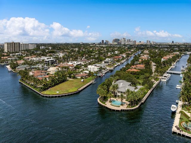 2400 Barcelona Drive, Fort Lauderdale, FL 33301