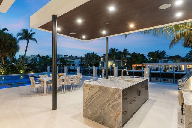 2400 Barcelona Drive, Fort Lauderdale, FL 33301