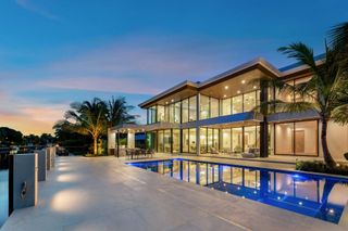 2400 Barcelona Drive, Fort Lauderdale, FL 33301
