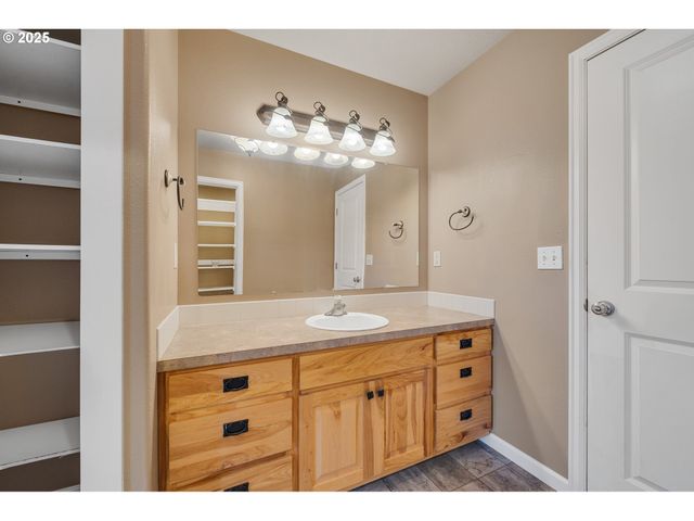 3355 HUBERT Rd, Tillamook, OR 97141