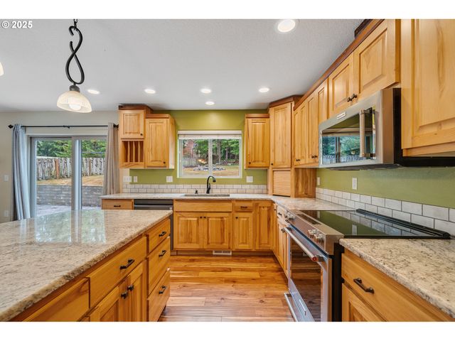 3355 HUBERT Rd, Tillamook, OR 97141
