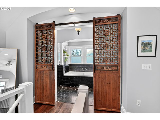 2705 Ne 40TH Ave, Portland, OR 97212