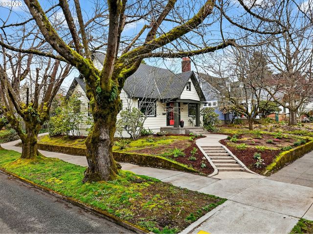 2705 Ne 40TH Ave, Portland, OR 97212