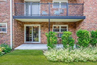 18 Ivy Street 4A, Farmingdale, NY 11735