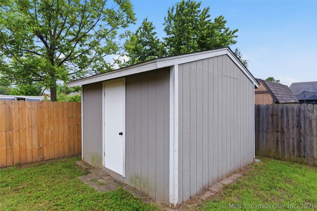 13508 E 31st Place S, Tulsa, OK 74134