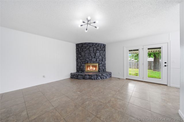 13508 E 31st Place S, Tulsa, OK 74134