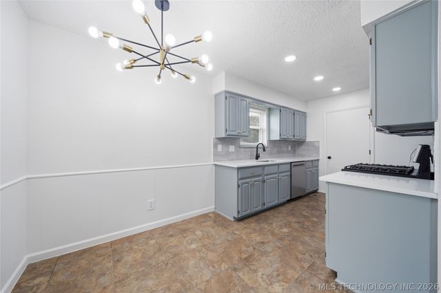 13508 E 31st Place S, Tulsa, OK 74134