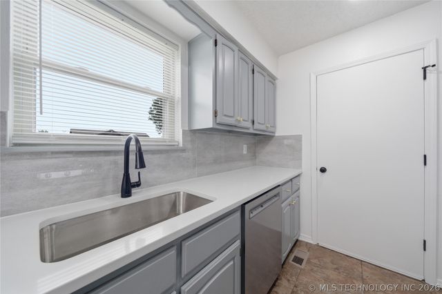 13508 E 31st Place S, Tulsa, OK 74134