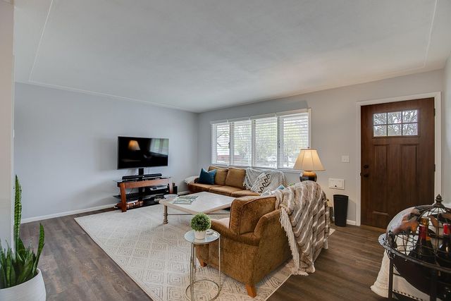 2801 Lincoln Street NE, Minneapolis, MN 55418
