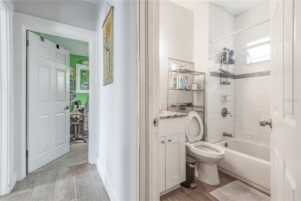 Image 21 of property listing at 655 PARIS AVENUE S, St Petersburg, FL 33701