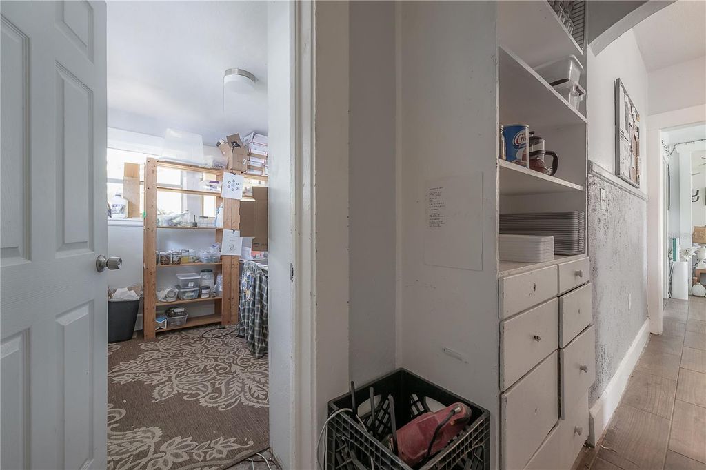 Image 24 of property listing at 655 PARIS AVENUE S, St Petersburg, FL 33701