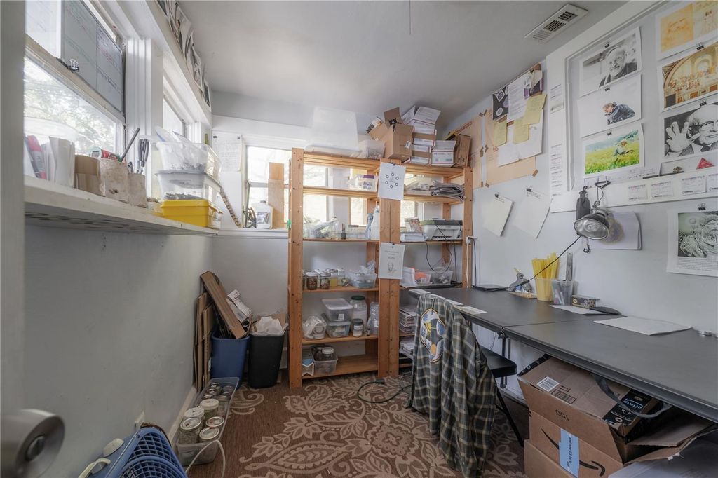 Image 25 of property listing at 655 PARIS AVENUE S, St Petersburg, FL 33701