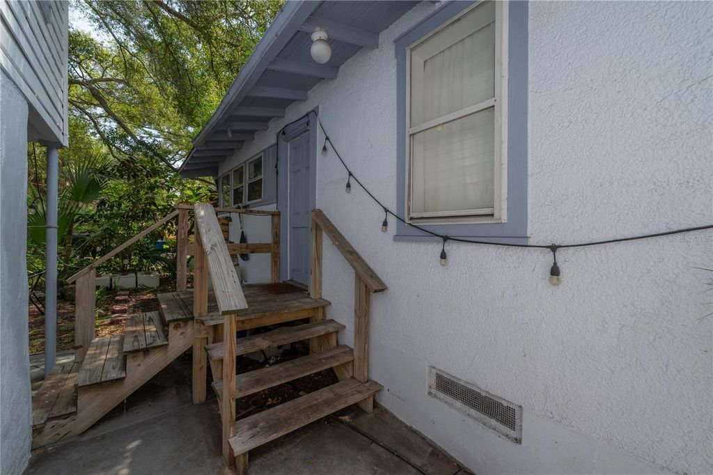 Image 27 of property listing at 655 PARIS AVENUE S, St Petersburg, FL 33701