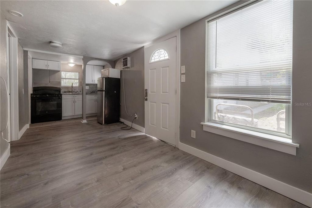 Image 35 of property listing at 655 PARIS AVENUE S, St Petersburg, FL 33701