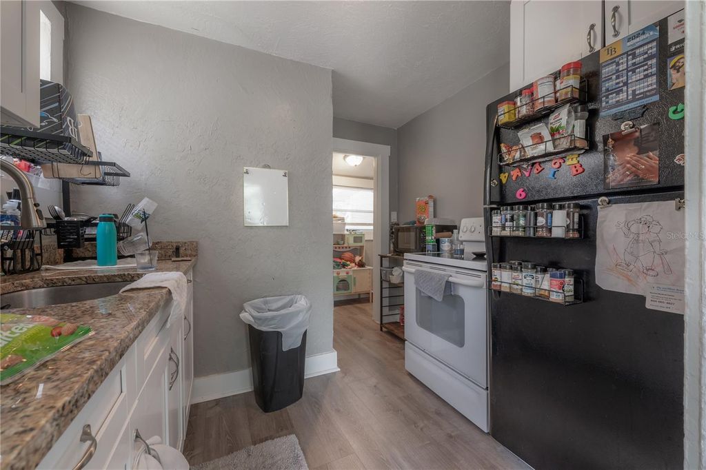 Image 45 of property listing at 655 PARIS AVENUE S, St Petersburg, FL 33701