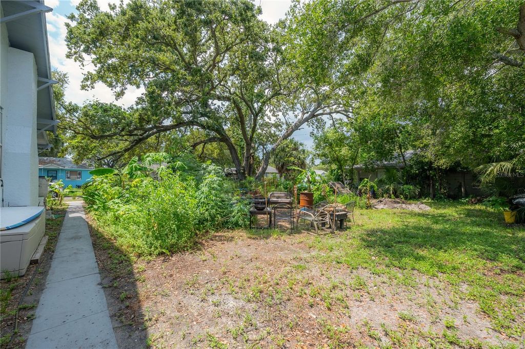 Image 58 of property listing at 655 PARIS AVENUE S, St Petersburg, FL 33701