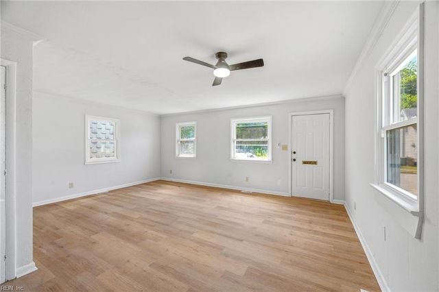 1313 29th St, Newport News, VA 23607