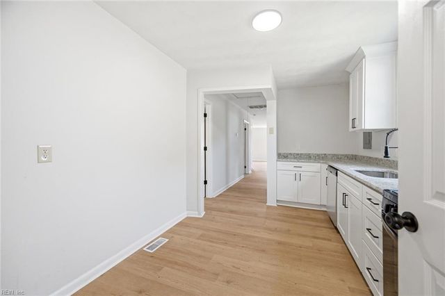 1313 29th St, Newport News, VA 23607