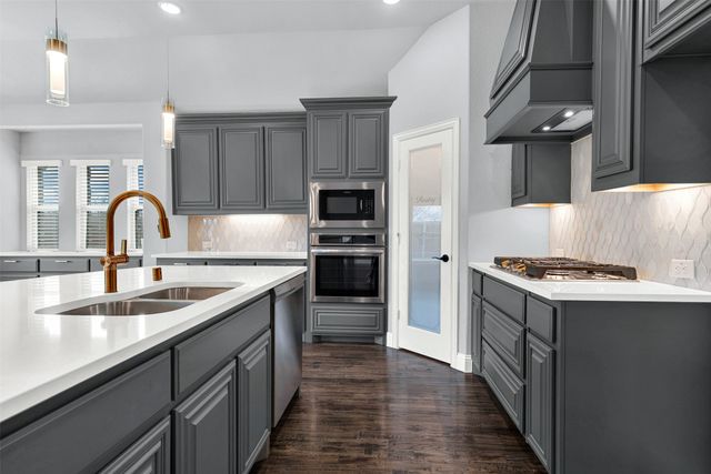 3116 Golden Sunset Court, Mesquite, TX 75181