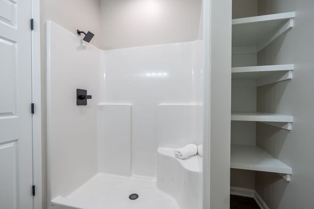 415 Market St, Waynesboro, TN 38485