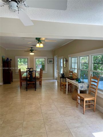 23755 SW 142nd Ave, Homestead, FL 33032