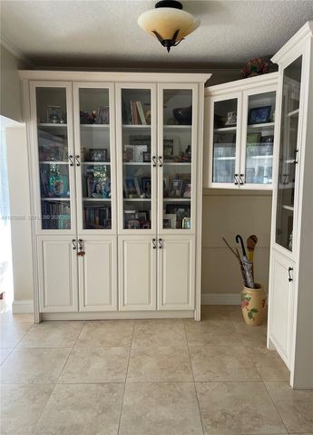 23755 SW 142nd Ave, Homestead, FL 33032