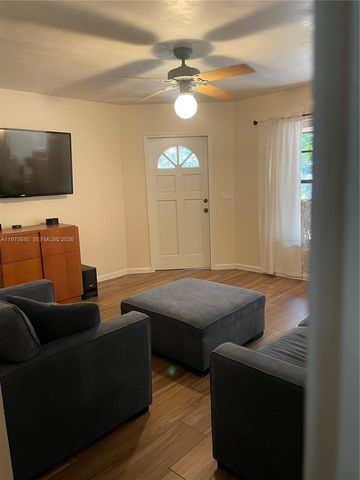 23755 SW 142nd Ave, Homestead, FL 33032