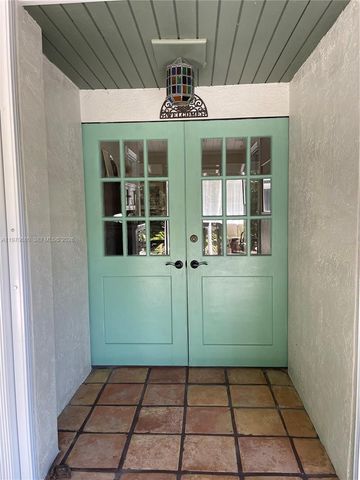 23755 SW 142nd Ave, Homestead, FL 33032