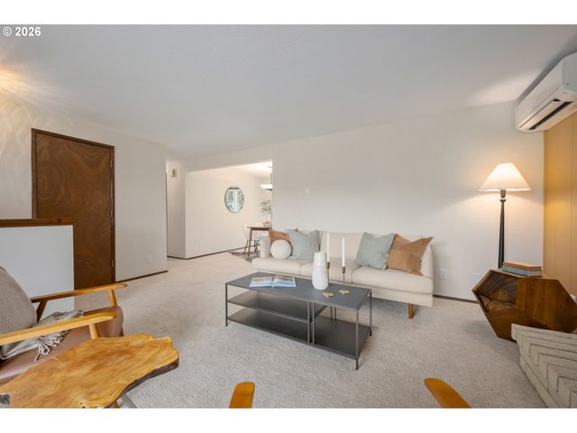 1153 Elizabeth St, Eugene, OR 97402