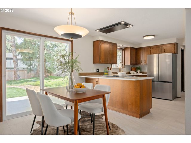 1153 Elizabeth St, Eugene, OR 97402