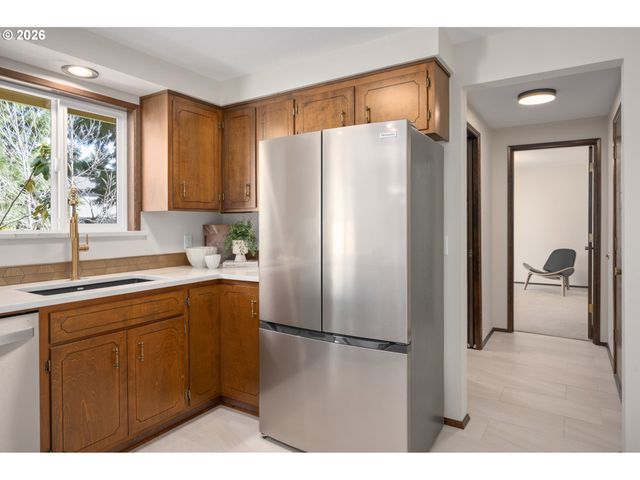 1153 Elizabeth St, Eugene, OR 97402