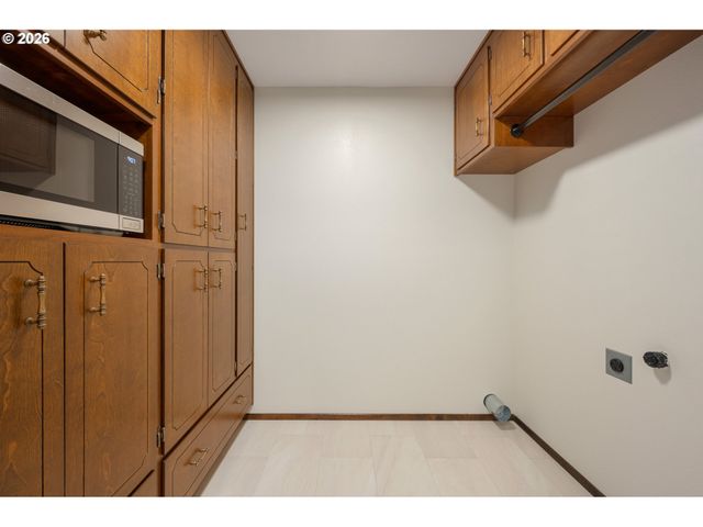 1153 Elizabeth St, Eugene, OR 97402