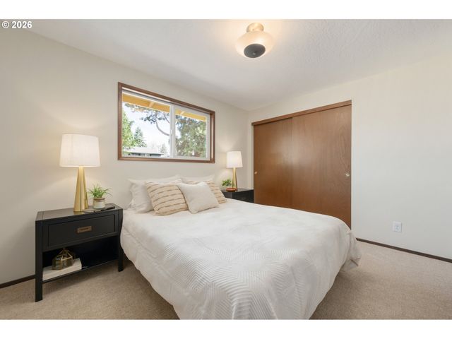 1153 Elizabeth St, Eugene, OR 97402