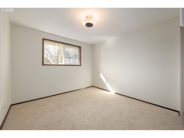 1153 Elizabeth St, Eugene, OR 97402