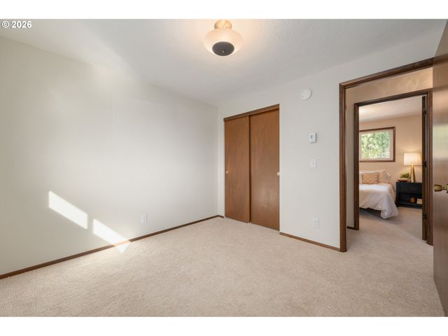 1153 Elizabeth St, Eugene, OR 97402