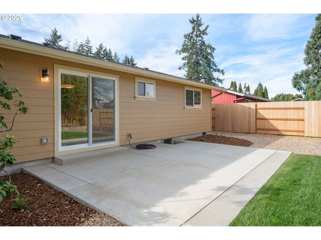 1153 Elizabeth St, Eugene, OR 97402