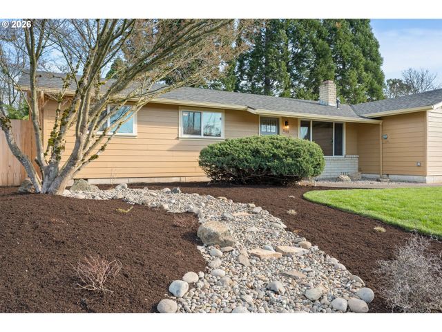 1153 Elizabeth St, Eugene, OR 97402