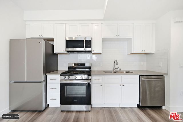 667 N Wilton Place 306, Los Angeles, CA 90004