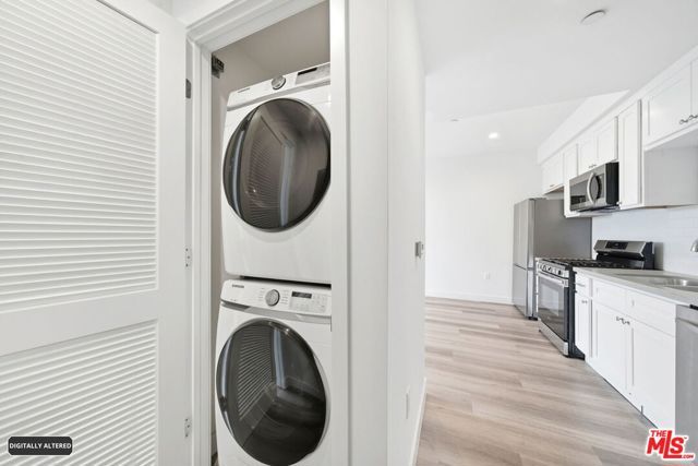 667 N Wilton Place 306, Los Angeles, CA 90004