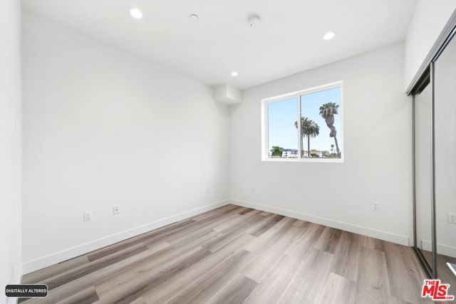 667 N Wilton Place 306, Los Angeles, CA 90004