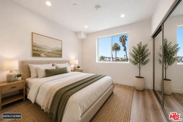 667 N Wilton Place 306, Los Angeles, CA 90004