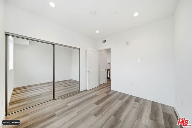667 N Wilton Place 306, Los Angeles, CA 90004