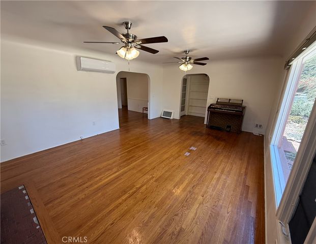 929 E Grand Boulevard, Corona, CA 92879