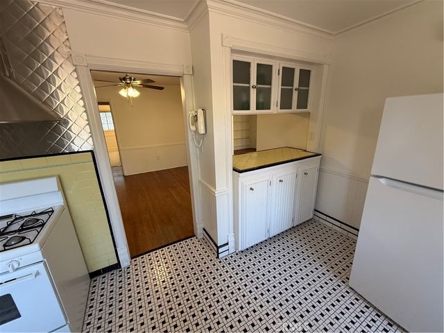929 E Grand Boulevard, Corona, CA 92879