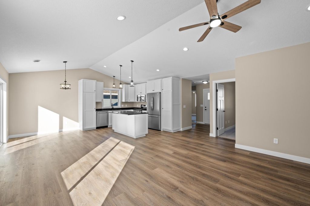 38558 Hawthorne Avenue, North Branch, MN 55056 — photo 5