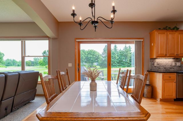 10610 Pinnacle Way, Woodbury, MN 55129