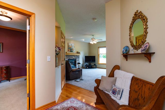 10610 Pinnacle Way, Woodbury, MN 55129